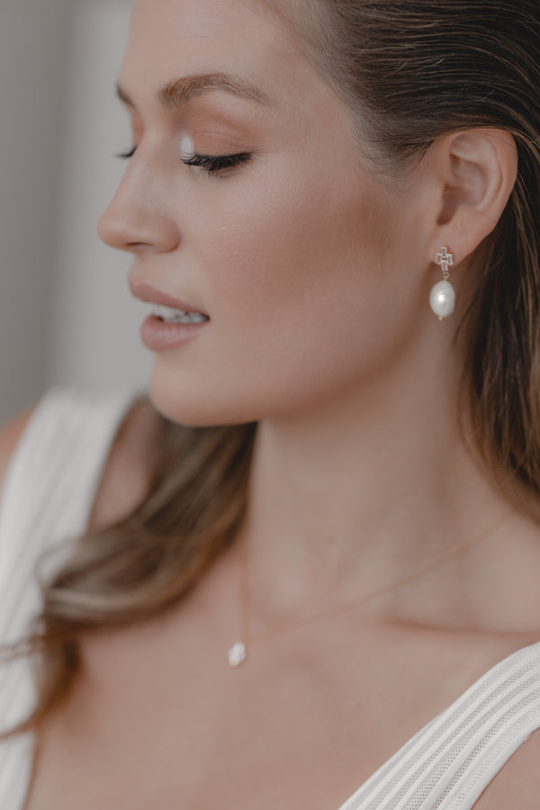 Inspiration | Baguette Cut Pearl Stud Earrings