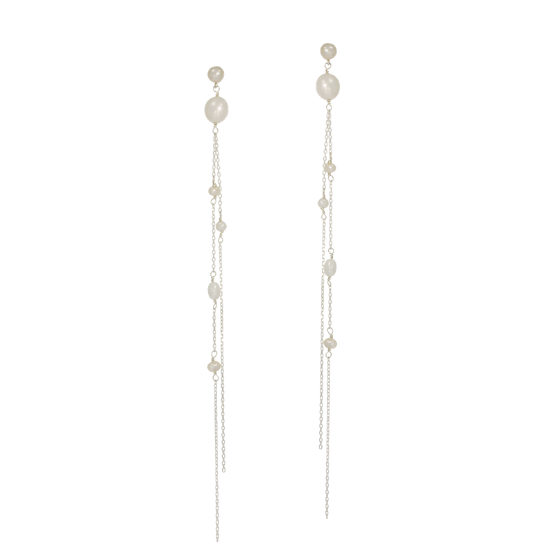 Gabriella | long delicate bridal earrings with pearls