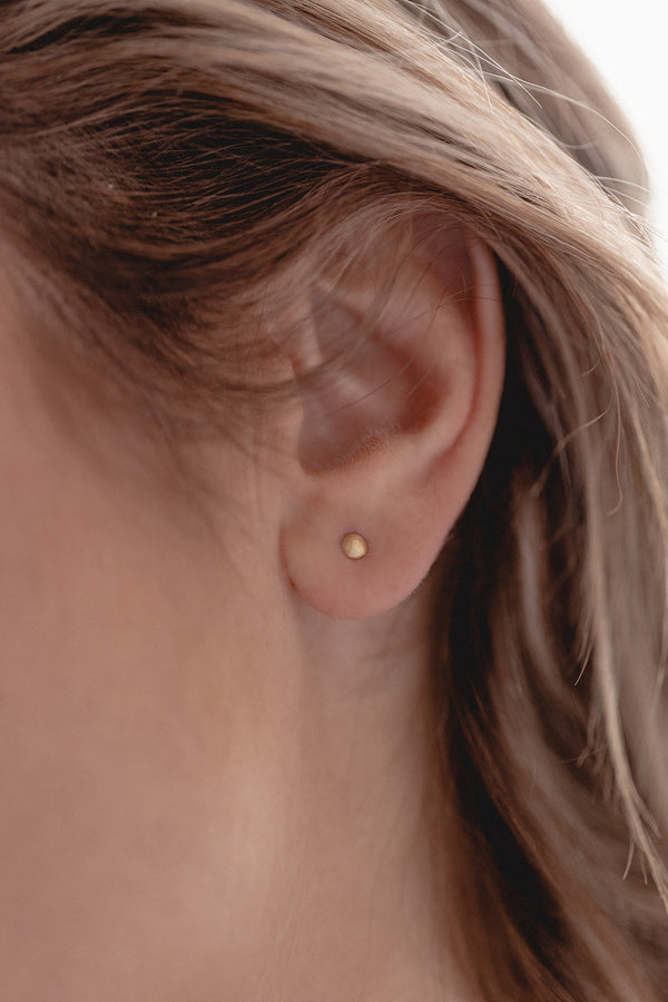 Maya stud earrings | Veri x Juvelan