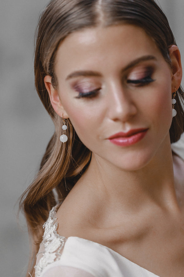 Marieke | moonstone earrings bride wedding