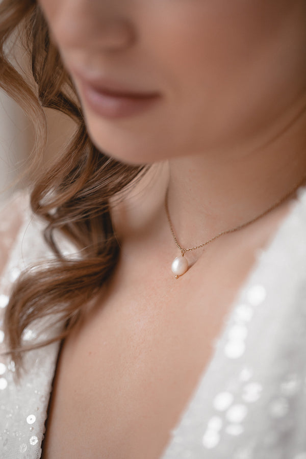 CHARMING | Classic necklace with pearl pendant