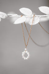 CIRCLE OF LOVE | bridal necklace with small pearls