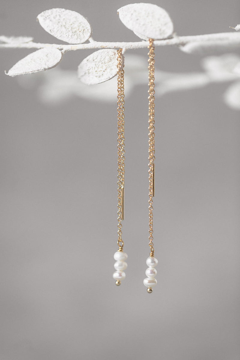 PERFECT MATCH | pull through earrings with freshwater pearls